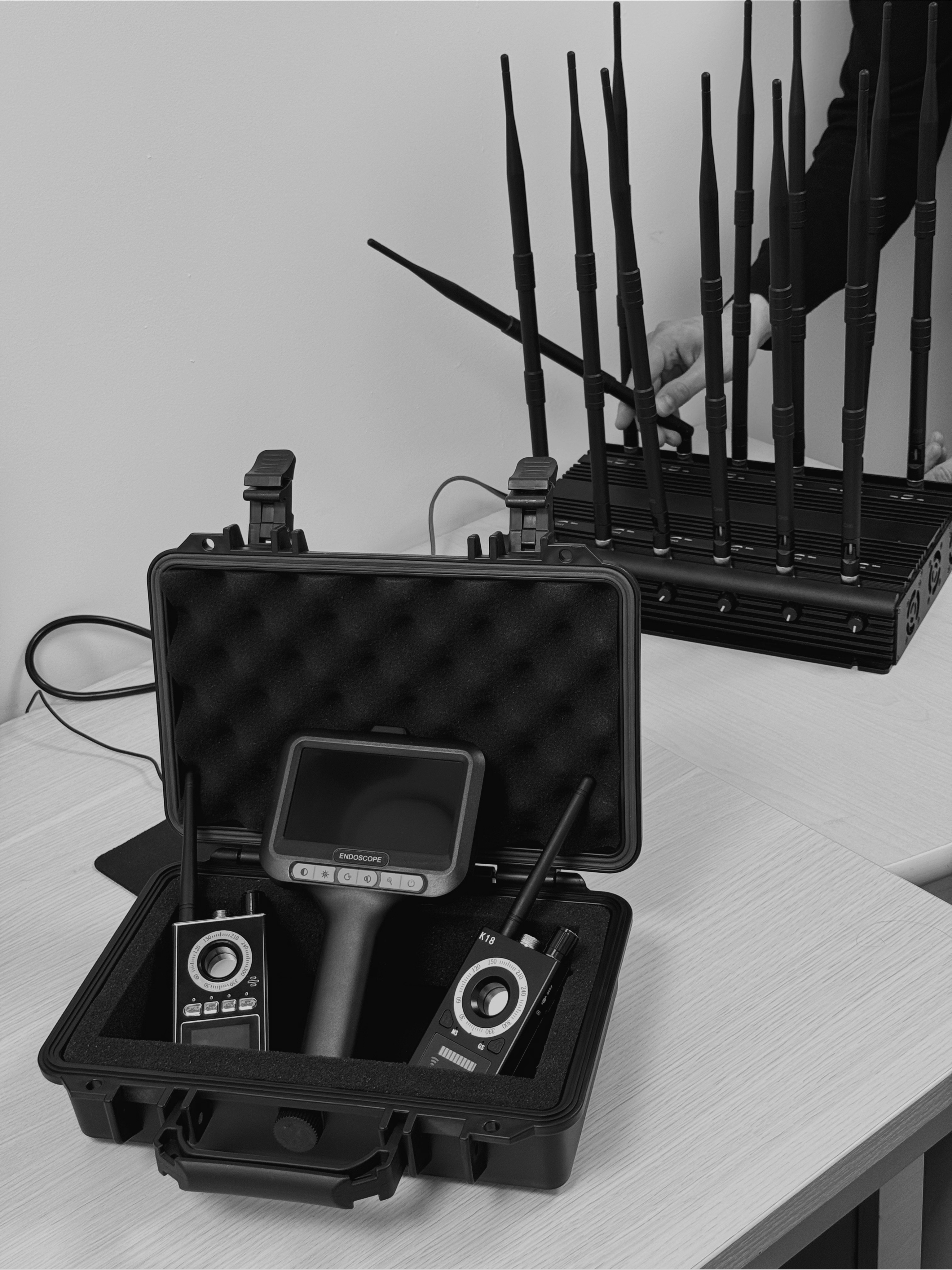 поиск жучков и скрытых камер